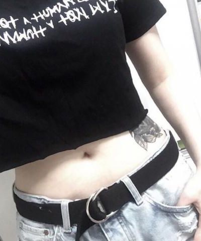 《硬汉被迫成为虫母》作者：喋喋易