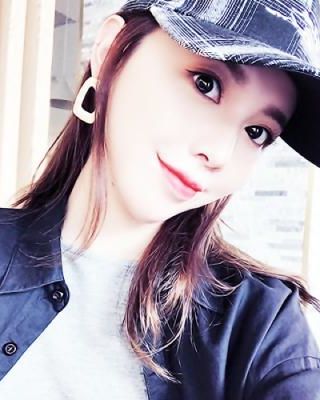 与谁白首不相离 作者：温晚柠