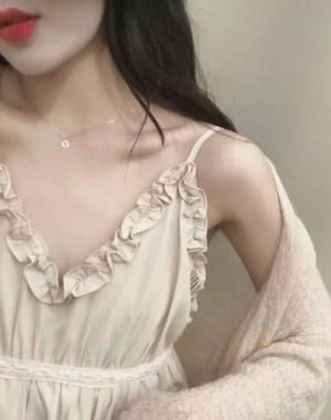 《奉旨逃婚》作者：侧侧轻寒