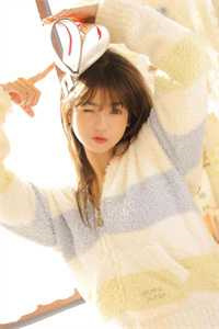 《流年落尽空白首》向婉宁