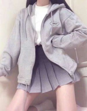 农女掐指一算，全村提前三年准备大逃荒！