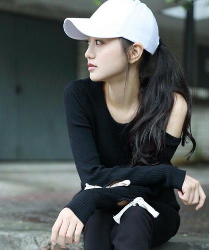 【豆瓣独家】《小镇之光》邵知言